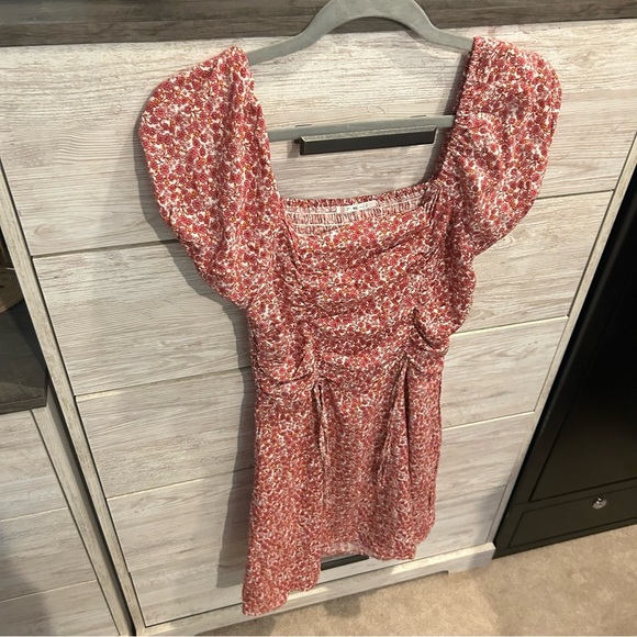 3rd + Malt Women's Pink Floral Dress Scrunched M/L Smocked - Picture 2 of 4